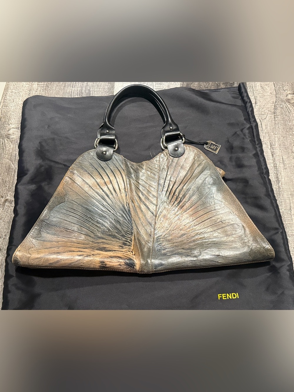 FENDI Trapezio Bag - Picture 3 of 5